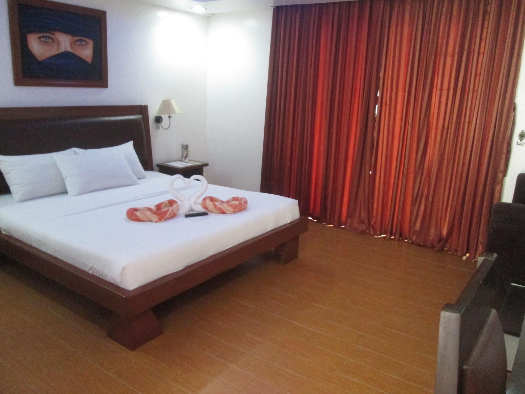 Giulius Boracay Italian Resort Balabag  Exterior photo